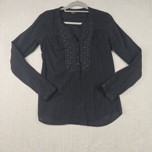 Eddie Bauer Womens Gray Blouse Size XS Long Sleeve 1/4 Button Crochet Front‎